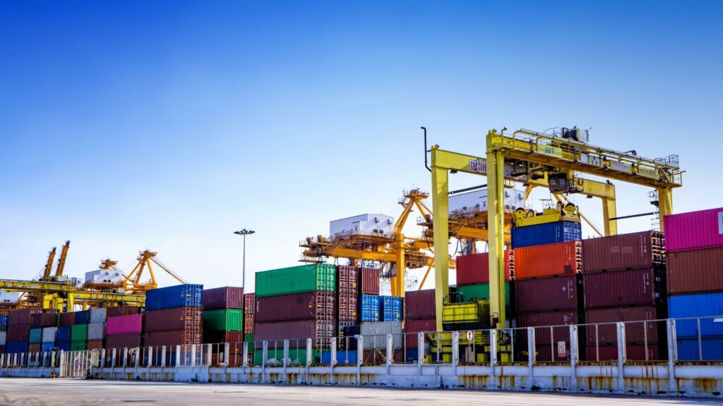 WCL Cargo Container with Crane Bridge Logistic Center